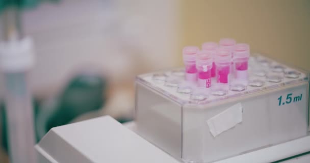 Laboratorio Salud Científico Que Trabaja Desarrollo Vacunas Para Covid Cáncer — Vídeo de stock
