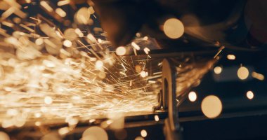 İşçinin Kapanışı Endüstriyel Öğütücü Metal Endüstrisi