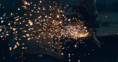 İşçinin Kapanışı Endüstriyel Öğütücü Metal Endüstrisi