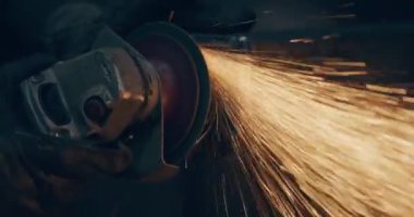 İşçinin Kapanışı Endüstriyel Öğütücü Metal Endüstrisi