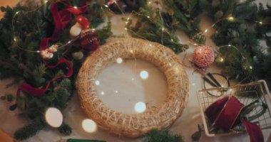 Noel Tatil Çelengi Yılbaşı Hazırlama Evi Geleneksel Çelengi
