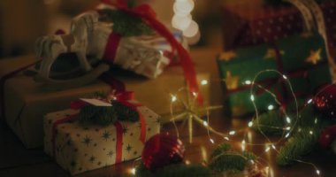 Noel Tatilleri İçin Noel Hediye Paketleri