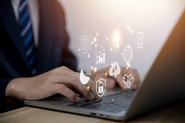 Dijital dönüşüm yönetimi büyük veri bulutu yönetim veri iletişimi ve iş süreci stratejileri müşteri hizmeti bulut hesaplama İnternet