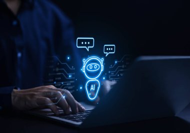 Akıllı dijital sohbet robotları müşterilerin internet ağına erişimlerini sağlayan sohbet robotları. ai yapay zeka teknolojisi sohbet konsepti