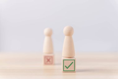 İnsanların doğru ve yanlış işaret karar kavramını göstermesini engellemek, oy vermek ve evet ya da hayır demek zor durumlar için iş seçeneklerini düşünmek doğru ve yanlış sembol