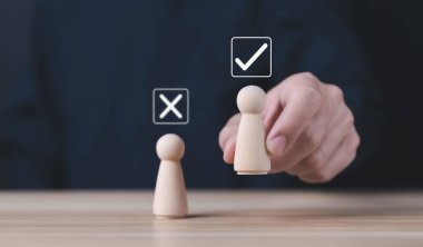 İnsanların doğru ve yanlış işaret karar kavramını göstermesini engellemek, oy vermek ve zor durumlar için iş seçeneklerini düşünmek doğru ve yanlış sembol. İşaretleme işaretini seç