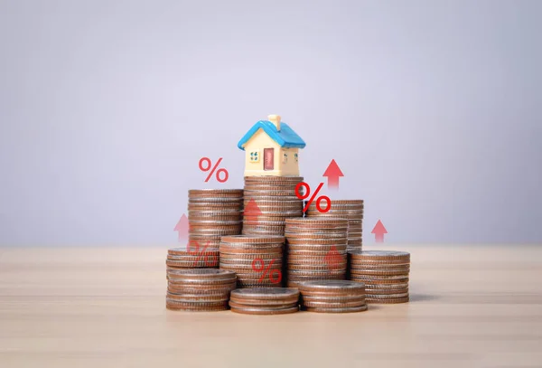 コインはパーセンテージシンボルアイコンを示しています 住宅利率コンセプトビジネス投資 ファイナンス マーケティング セールス — ストック写真
