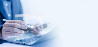 Sohbet robotu bilgi komutu dijital teknolojiyi harekete geçirdi, yapay zeka sohbetinin gelişimi iş iletişimini oluşturdu. Akıllı robot sohbeti kavramı, robot yapay zekası müşteriler için açıktır.