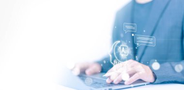 Sohbet robotu dijital teknolojisi, akıllı robot sohbeti. Yapay zekanın geliştirilmesi robot yapay zekası üretir. İletişim sohbet müşterilerine açıktır. komut bilgileri