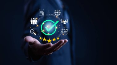 Kalite kontrol, hizmet sistemi sertifika standardı dijital teknolojidir. kalite güvence süreci kavramı, en iyi sertifika sanayi, hizmet ve müşterilerden tatmin