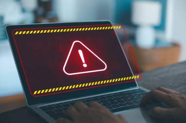 Siber saldırı alarmı, ağdaki sembol tehdidi. Hacker saldırıları için güvenlik uyarı sistemi kavramı, web sitesindeki uyarı hatası 404. İnternet 'te suç ve hassasiyet