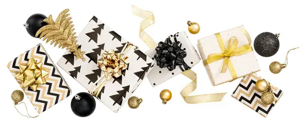 お祝いのプレゼントボックスのクリエイティブな構成 無料招待について ブラックとゴールドの色 ロングバナー 高品質の写真 — ストック写真