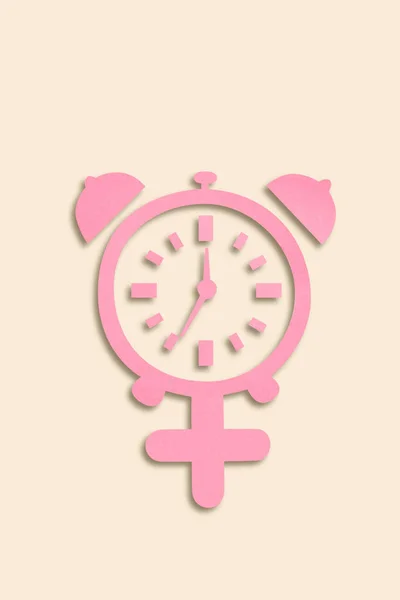 Concepto Menopausia Combinación Recorte Papel Símbolo Femenino Reloj Despertador Vista —  Fotos de Stock