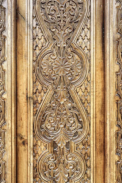 Carved Antique Wooden Doors Patterns Mosaics — Stock Photo, Image
