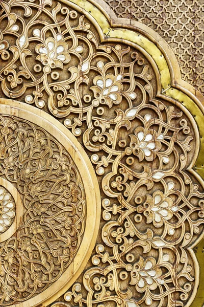 Carved Antique Wooden Doors Patterns Mosaics — Fotografia de Stock