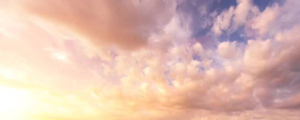 Промені Сонця Прориваються Крізь Драматичні Хмари Ввечері Або Вранці Заході — стокове фото