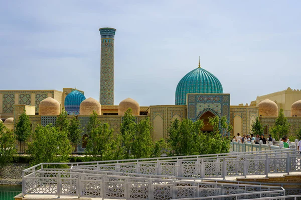 Stock image Samarkand, Uzbekistan - April 27, 2023: New tourist complex park of recreation and leisure in oriental style 