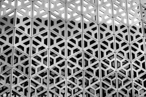 Strukturen Beklädnaden Byggnad Metall Aluminiumpaneler Med Ett Snidat Mönster Abstrakt — Stockfoto
