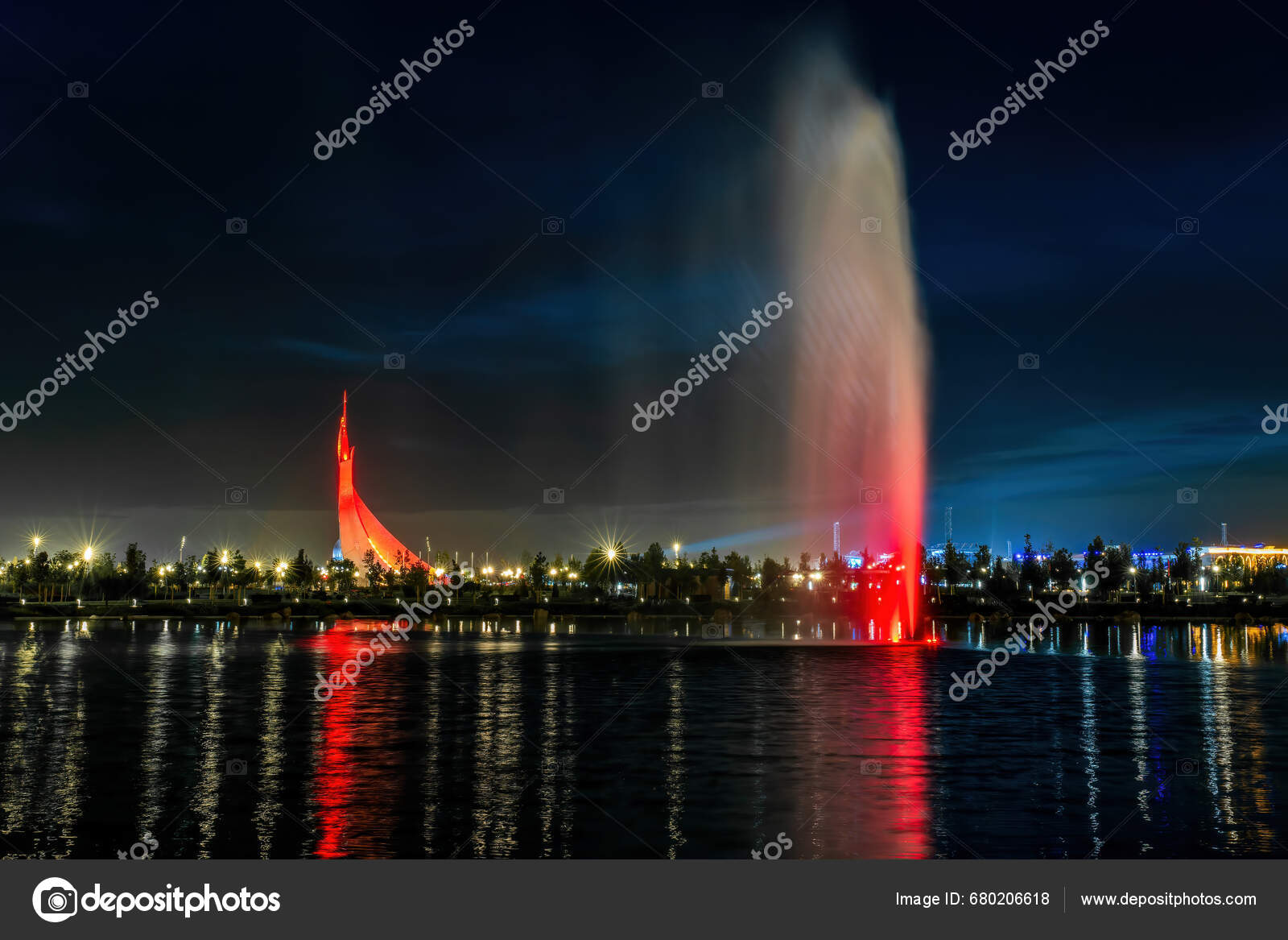 Uzbekistan Tashkent September 2023 Illuminated Monument Independence