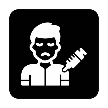 Aşıyla şırınga kullanan düz bir adam.