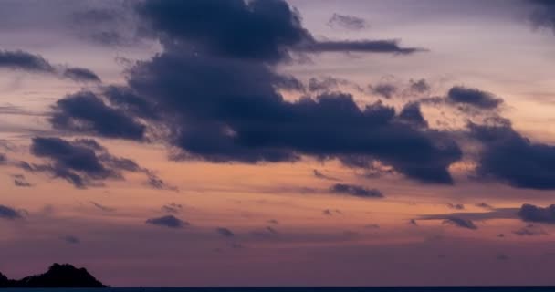 Время Времени Природа Раскрашивает Небо Яркие Облака Удивительные Облака Фоне — стоковое видео
