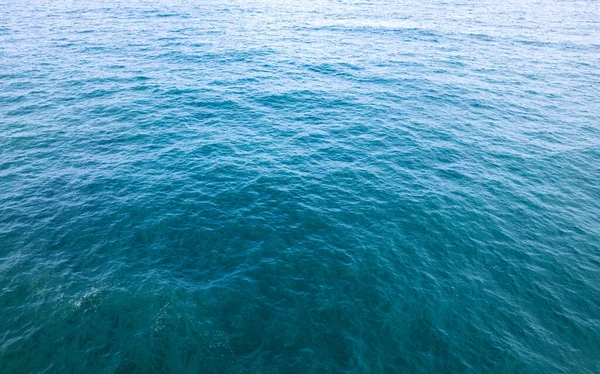 Luftaufnahme Der Meeresoberfläche Wasser Textur Hintergrund Und Sonne Reflexionen Luftbild — Stockfoto