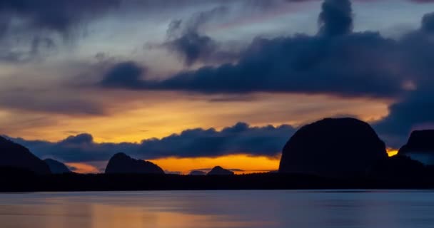 Niesamowite Chmury Tle Zachodu Słońca Piękne Chmury Kolorowym Tle Natury — Wideo stockowe