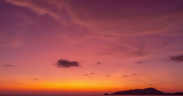 Пейзаж Восходом Закатом Солнца Удивительный Свет Природы Облака Облака Уходящие — стоковое видео