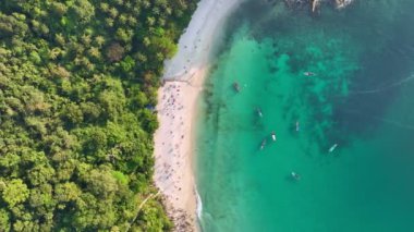 Muhteşem deniz kıyısı güzel deniz, güzel Phuket Adası Tayland 'daki Tropikal okyanus manzarası
