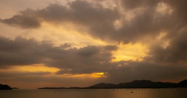 Tempo Bonito Lapso Majestoso Céu Por Sol Sobre Paisagem Mar — Vídeo de Stock