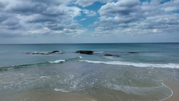 Zeezicht Prachtige Zee Het Zomerseizoen Beelden Van Drone Camera Verbazingwekkende — Stockvideo