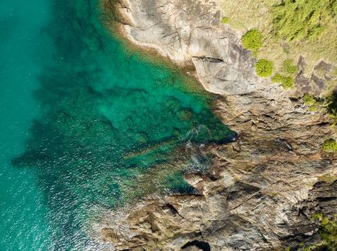 Deniz kıyısı arka planı, güzel doğa inanılmaz deniz manzarası arka plan