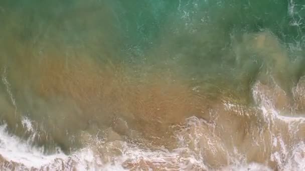 Sea Waves Crashing Sandy Shore Water Surface Amazing Waves Sea — Wideo stockowe