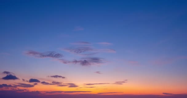 Deniz Manzarası Üzerinde Majestic Gündoğumunun Hızlandırılması Doğanın Inanılmaz Işığı Gökyüzü — Stok video