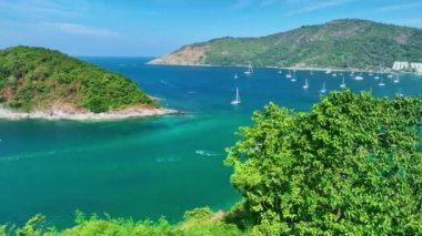 Muhteşem deniz kıyısı güzel deniz, tropikal okyanus manzarası güzel Phuket adası Tayland 'da, en iyi deniz manzarası