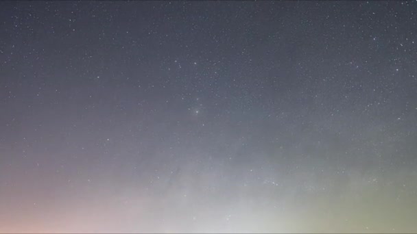 驚くべき自然時間の経過天の川銀河の星 夜から日の経過 — ストック動画
