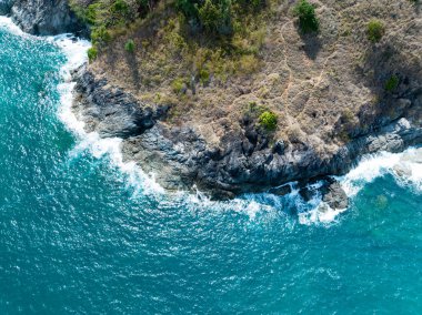 Phuket Tayland 'da deniz manzarası yaz mevsiminde deniz manzarası, doğa ortamı ve seyahat arka planı.