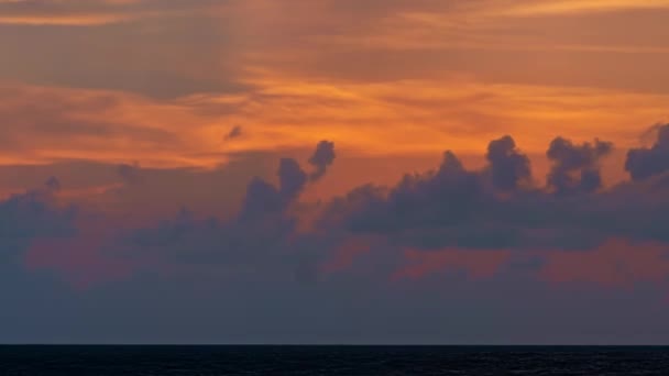 Dramatische Bunte Wolken Hintergrund Schöne Zeitraffer Von Majestätischen Sonnenuntergang Wolken — Stockvideo