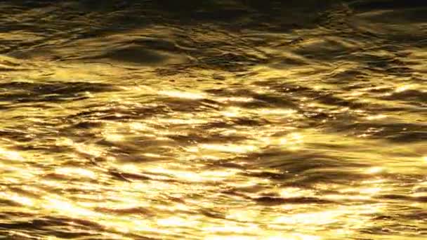 Odraz Slunečního Světla Nad Hladinou Moře Zpomaleném Filmu Úžasné Oceánské — Stock video