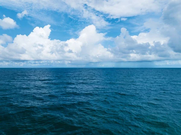 Letecký Pohled Modré Moře Povrchové Vody Textury Pozadí Úžasné Sluneční — Stock fotografie