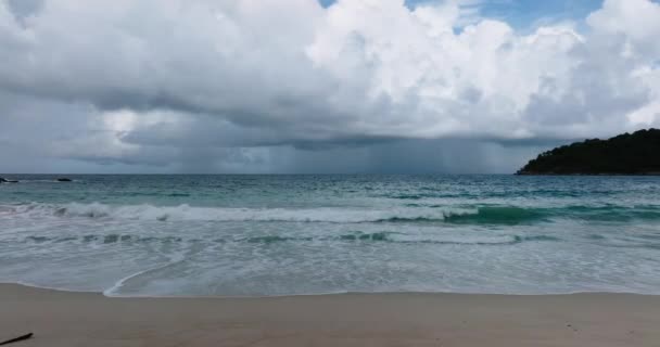 Волны Разбивающиеся Пены Брызги Океане Кинематографический Фон Океана Открытое Море — стоковое видео