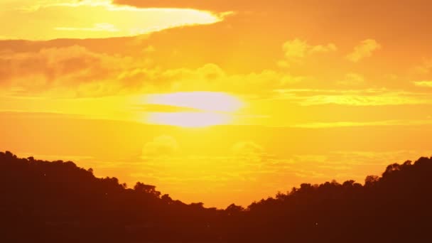 Deniz Zemininde Renkli Bulutlar Güzel Zaman Atlaması Majestic Günbatımı Bulutları — Stok video