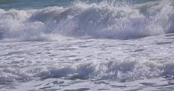 Niesamowite Fale Morskie Upaść Plaży Krajobraz Morski Wysoka Jakość Fal — Wideo stockowe