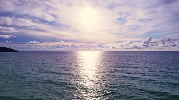 Fale Tło Powierzchni Morza Fale Rozbijając Pianę Splashing Ocean Cinematic — Wideo stockowe