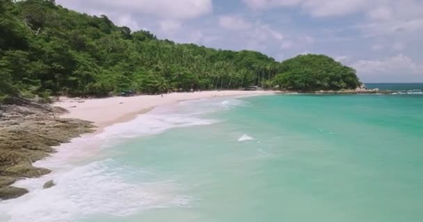 Морской Летний Пейзаж Уэйвз Разбивающийся Пляжный Песок — стоковое видео