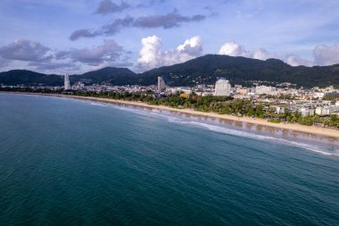 Tayland 'ın Phuket Adası' ndaki güzel sahil manzarası.