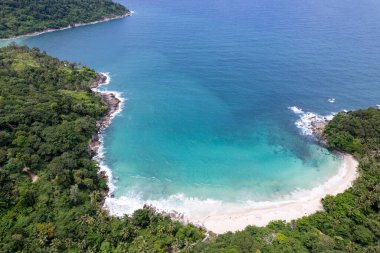 Tayland 'ın Phuket Adası' ndaki güzel sahil manzarası.