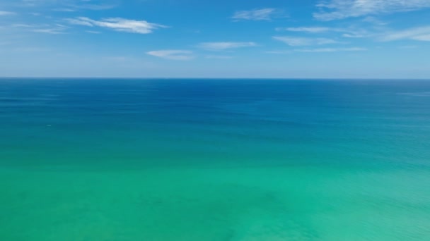 Luftaufnahme Des Schönen Meerwassers Hintergrund Sommertag — Stockvideo