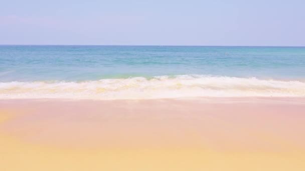 Erstaunliche Wellen Krachen Auf Sandstrand Phuket Beach Thailand Schöner Strand — Stockvideo