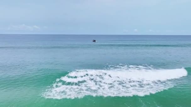 Úžasné Vlny Zřícení Písečném Břehu Phuket Beach Thajsku Krásná Pláž — Stock video